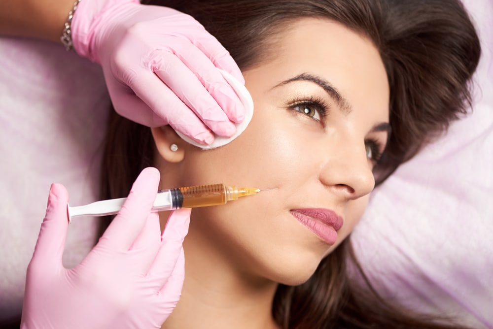 Close up,Of,Beautiful,Woman,Getting,Injection,In,The,Cosmetology,Salon.