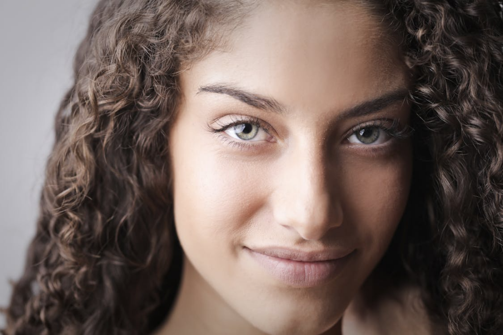 eyelid lifts